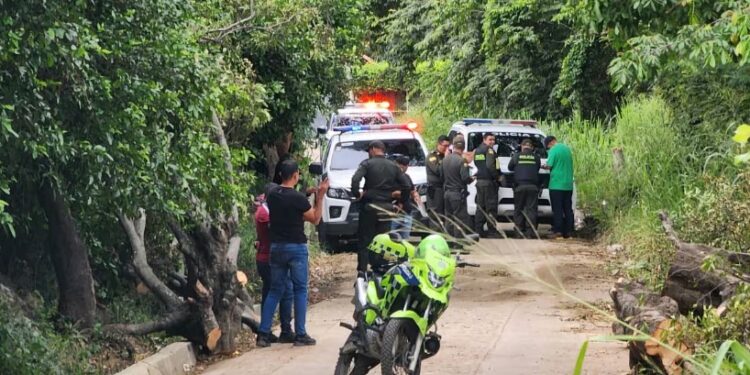 Escena del crimen custodiada por las autoridades en Villa del Rosario Cortesía Para Caracol Radio.