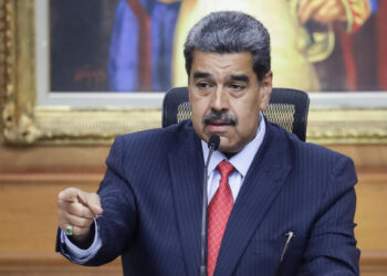 AME6906. CARACAS (VENEZUELA), 31/07/2024.- El presidente de Venezuela, Nicolás Maduro, habla durante una rueda de prensa este miércoles, en el Palacio de Miraflores en Caracas (Venezuela). EFE/ Ronald Peña R.