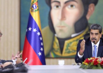 Handout photo released by Miraflores presidential palace press office shows Venezuela's President Nicolas Maduro da cabinet meeting with the National Defense Council and the Council of State at the Foreign Ministry building in Caracas, Venezuela on August 12, 2024. Maduro called for an "iron hand" on the state powers following protests against his re-election bid in the July 28 election and amid allegations of fraud, which left 25 people dead. (Photo by ZURIMAR CAMPOS / Venezuelan Presidency / AFP) / RESTRICTED TO EDITORIAL USE - MANDATORY CREDIT AFP PHOTO /  VENEZUELAN PRESIDENCY PRESS OFFICE - NO MARKETING - NO ADVERTISING CAMPAIGNS - DISTRIBUTED AS A SERVICE TO CLIENTS