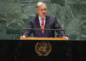 New York (United States), 24/09/2024.- United Nations (UN) Secretary-General Antonio Guterres speaks during the General Debate of the 79th session of the United Nations General Assembly at United Nations Headquarters in New York, New York, USA, 24 September 2024. The annual high-level General Debate gathers world leaders from 24 to 28 September, and 30 September under the theme, 'Leaving no one behind: acting together for the advancement of peace, sustainable development and human dignity for present and future generations'. (Nueva York) EFE/EPA/JUSTIN LANE