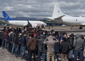 Deportados. Foto AP.